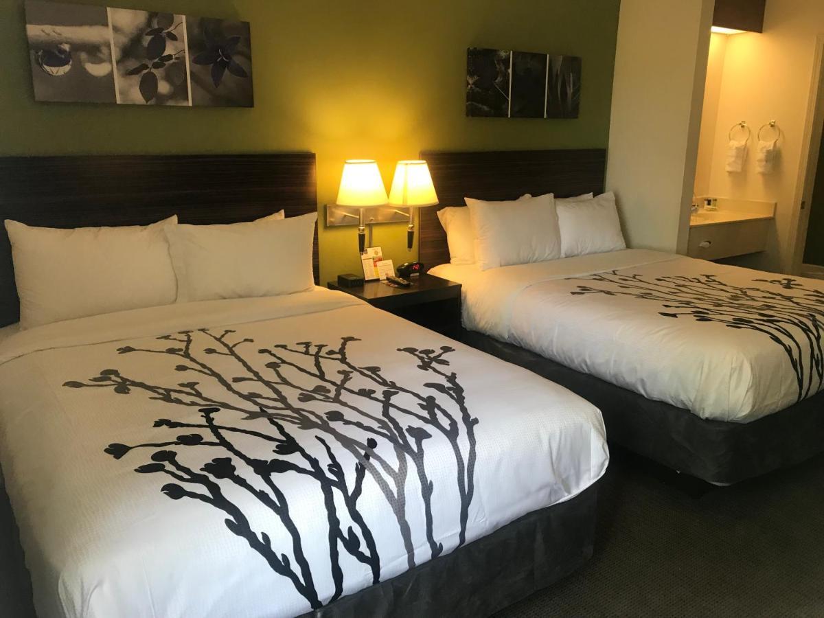 Sleep Raleigh Airport 3*