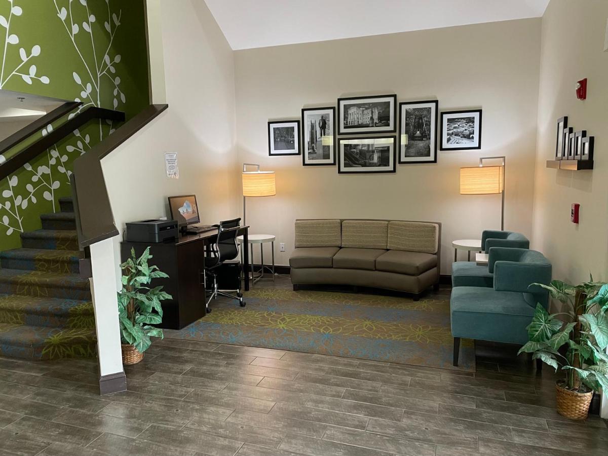 Gasthof Sleep Raleigh Airport 3*